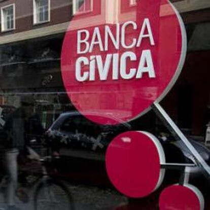 Sucursal de Banca Cívica.