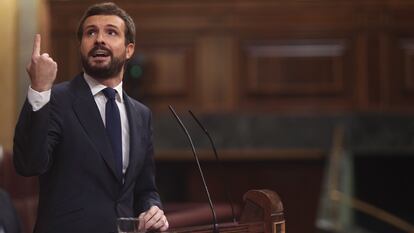 El presidente del PP, Pablo Casado, interviene durante la segunda sesión del pleno en el que se debate la moción de censura planteada por Vox.