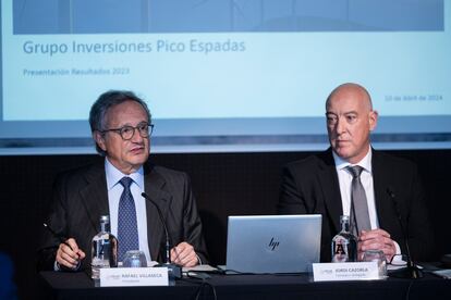 El presidente de Celsa, Rafael Villaseca, y el consejero delegado, Jordi  Cazorla, en una rueda de prensa este martes.