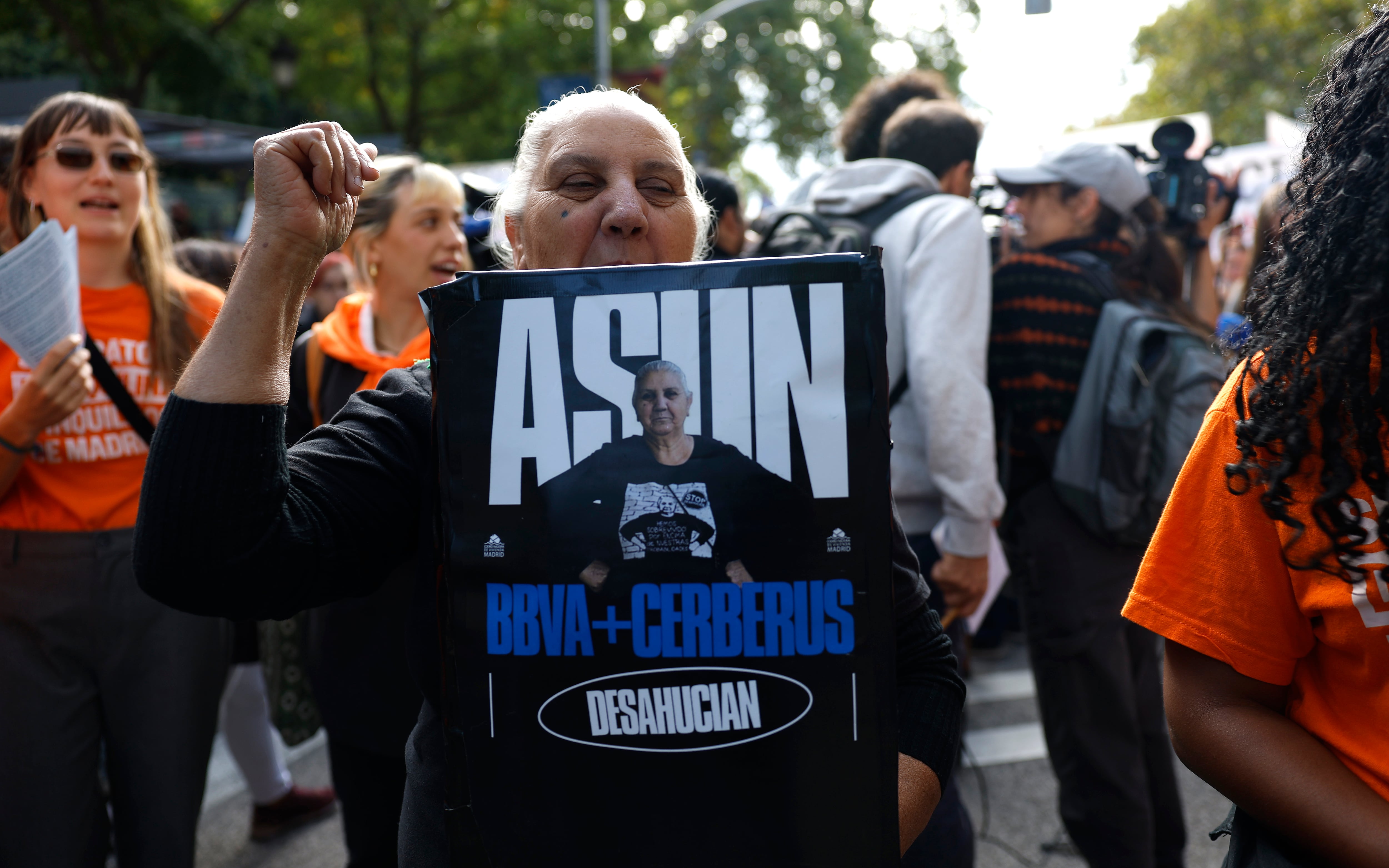 Los jóvenes abanderan la protesta masiva en Madrid por la vivienda