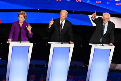 Los precandidatos demócratas Elizabeth Warren, Joe Biden y Bernie Sanders.