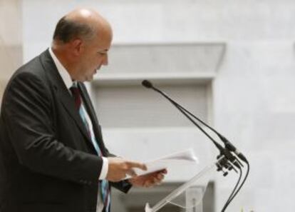 El fiscal superior del Pa&iacute;s Vasco, Juan Calparsoro, durante su intervenci&oacute;n  Bilbao.