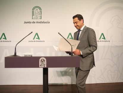 El presidente de la Junta de Andalucía, Juan Manuel Moreno, durante la presentación de su nuevo Gobierno, en el Palacio de San Telmo.