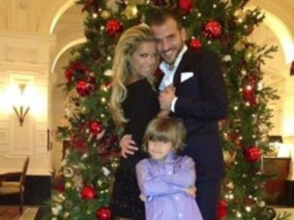 Una foto con su mujer y su hijo que Rafael Van der Vaart colgó en Navidad.