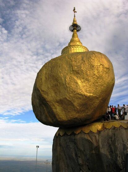 Pagoda de la Roca Dorada, en Myanmar.