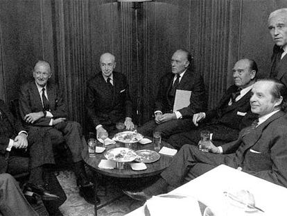 Los siete grandes y sus viejas costumbres