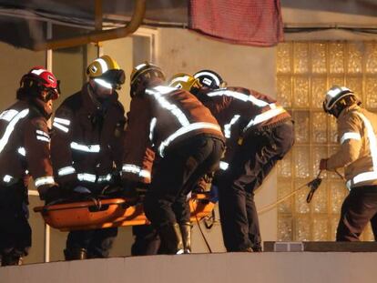 Foto de archivo de una actuaci&oacute;n de los bomberos de Girona.