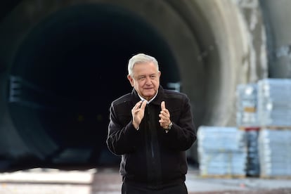 López Obrador, en las obras del Tren Interurbano de Ocoyoacac, en el Estado de México.