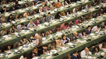 People volunteering for &#039;La Marat&oacute;&#039;. 