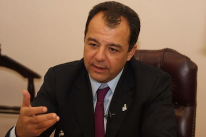 O governador de Rio Sergio Cabral.