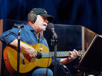 El cantante y compositor cubano Silvio Rodríguez durante su concierto en el WiZink en Madrid en octubre.