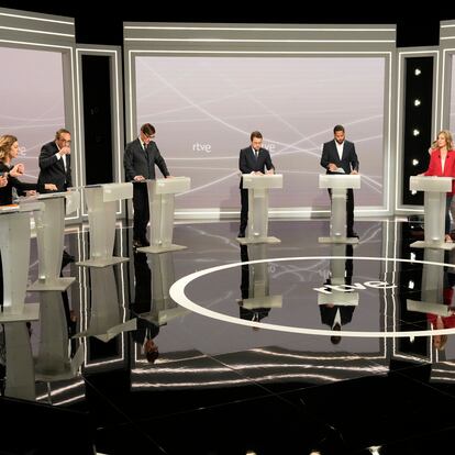 Los candidatos electorales instantes antes del inicio del debate electoral organizado por RTVE.