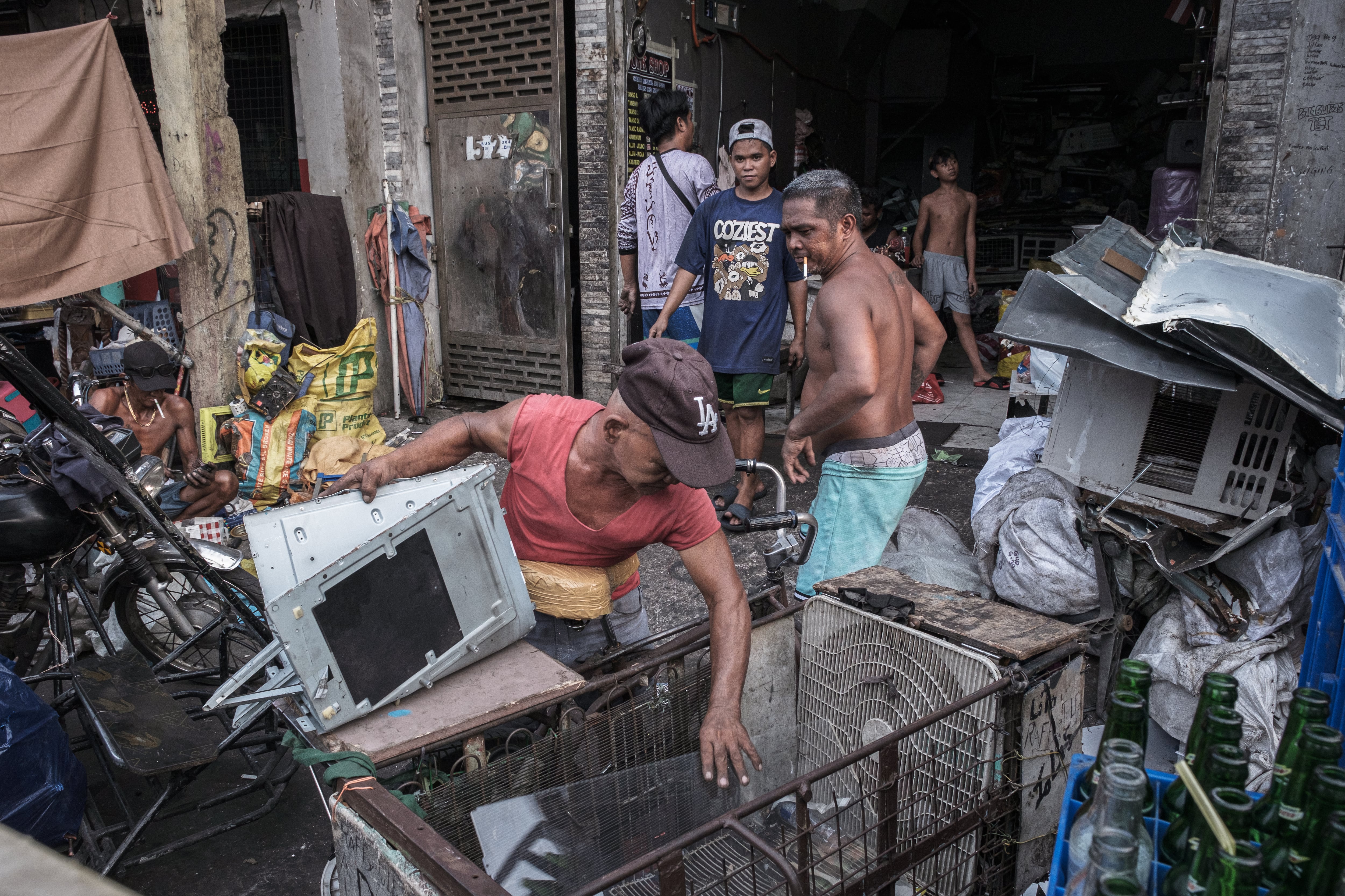 La compra de aire acondicionados se dispara e inunda Filipinas de residuos electrónicos