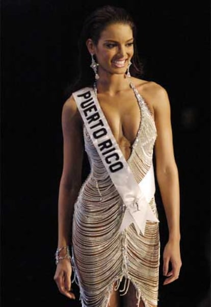 La puertorriqueña Zuleyka Rivera Mendoza, elegida en Los Ángeles la mujer más bella en la 55ª edición del concurso de Miss Universo.