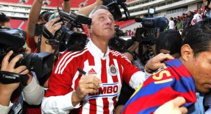 Johan Cruyff, en su presentaci&oacute;n. 