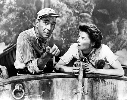 'La reina de África'. John Huston. 1951.

La unión por primera vez- y última- de dos estrellas veteranas como Humphrey Bogart y Katherine Hepburn, haciendo gala de sus respectivos arsenales interpretativos, construye gloriosamente esta historia de aventuras. Bogart como un desaliñado capitán de barco y bebedor de ginebra conseguía su primer y único Oscar en un vis-à-vis lleno de energía enfrentado a  una puritana solterona interpretada por Katherine Hepburn.