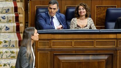 Sesión de control al gobierno en el Congreso de los Diputados. Míriam Nogueras para junto a Pedro Sánchez y María Jesús Montero.