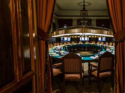 The meeting room in the Spanish Royal Academy.