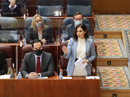 Isabel Díaz Ayuso, durante un pleno en la Asamblea.