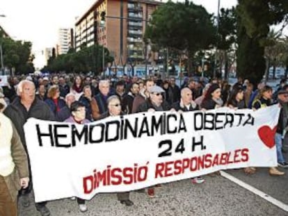 Manifestaci&oacute;n para exigir hemodin&aacute;mica las 24 horas en Tarragona, en enero. 