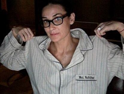 Demi Moore en pijama