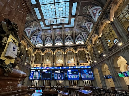 Patio de operaciones de la Bolsa de Madrid.