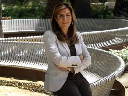 La consejera de la Presidencia e Igualdad, Susana Díaz, en los jardines del palacio de San Telmo, el pasado viernes.