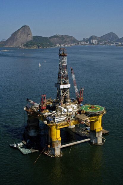 Plataforma petrolífera de Repsol en aguas de Brasil.