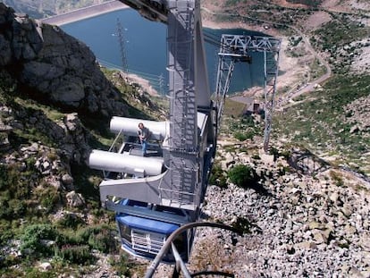 Imagen de archivo del telef&eacute;rico de Estany Gento.