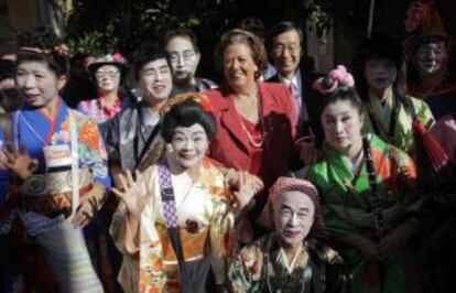 La alcaldesa de Valencia y el embajador de Japón en España este sábado en la inauguración.