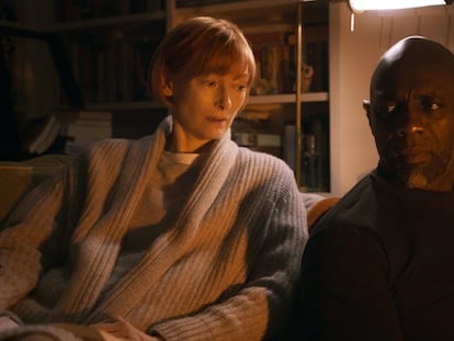 Tilda Swinton e Idris Elba, en 'Tres mil años esperándote'