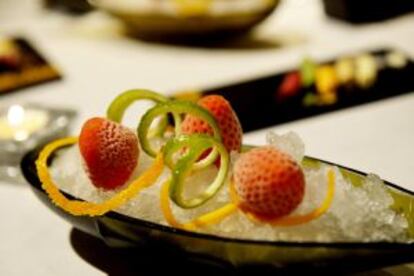 Falsa fresa en caipiriña en el restaurante MB de Martín Berasategui.