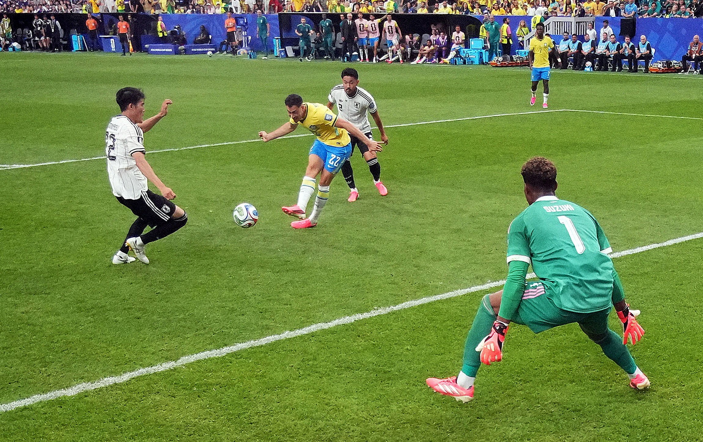 Brasil remonta a la japonesa con un gran Casemiro y un gol de Martinelli en el último suspiro