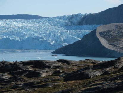 Desglaç d'una glacera a Groenlàndia.