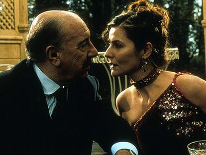 Alfredo Landa y Ana Fernández, en <i>Historia de un beso,</i> de José Luis Garci.