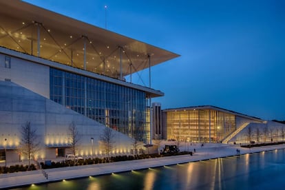 Centro Cultural de la Fundaci&oacute;n Stavros Niarchos, sede la &Oacute;pera Nacional Griega, en Atenas.