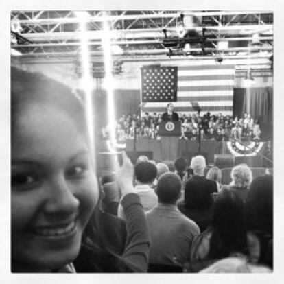 La estudiante Ámbar Pinto en un discurso reciente del presidente Obama.