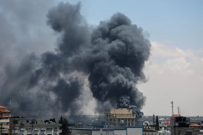 Smoke rises after an Israeli strike in Rafah, May 7, 2024. 