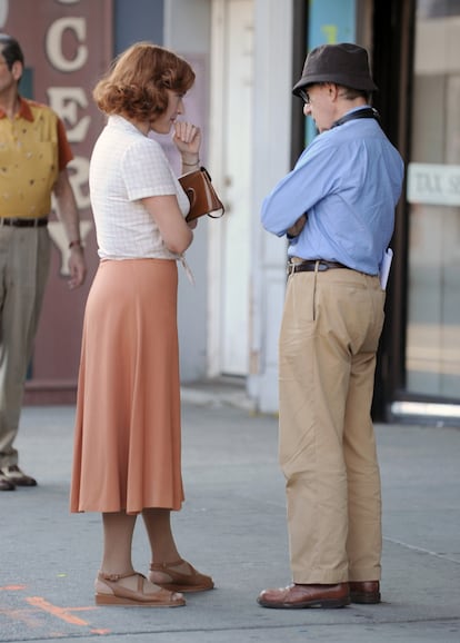 Kate Winslet y Woody Allen durante el rodaje de ‘Wonder Wheel’ en 2016.