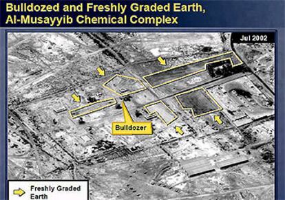 Una de las fotografías de instalaciones iraquíes presentadas por Colin Powell ante el Consejo de Seguridad.