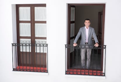Maíllo, en la sede del partido comunista en Córdoba.