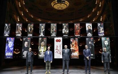 Àlex Ollé, director escènic; el director artístic Víctor García de Gomar; Salvador Alemany, president; el director general Valentí Oviedo, i el director d'orquestra Josep Pons, d'esquerra a dreta, presenten la nova temporada del Liceu.