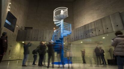 La obra de Yoko Ono titulada 'To See The Sky', en el Centro de Creación Contemporánea de Andalucía (C3A) en Córdoba.