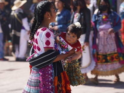 Habitantes de la comunidad indígena de Arantepecua, Michoacán, el pasado enero.