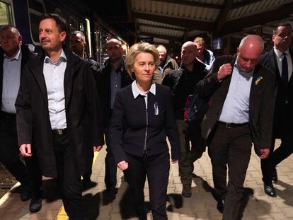 Ursula von der Leyen, en la estación de tren de Przemysl (Polonia) antes de partir hacia Kiev, el pasado día 8.