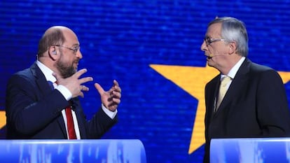 Martin Schulz y Jean-Claude Juncker, antes del debate. 