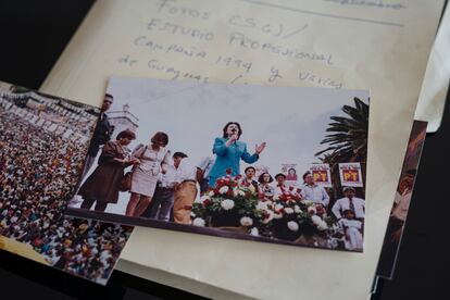 Soto González en una fotografía en la que habla durante un mitin de la campaña presidencial de 1994.