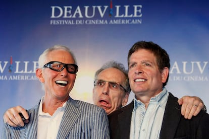 Los directores, productores y guionistas Jim Abrahams, Jerry Zucker y David Zucker, durante un homenaje a sus carreras en el festival de cine de Deauville, Normandía (Francia), en septiembre de 2009.