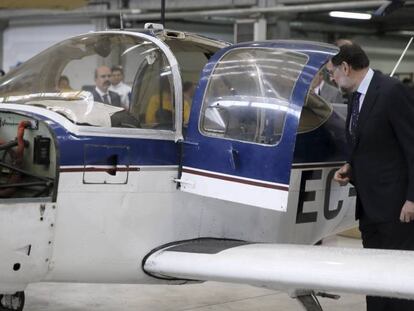 Mariano Rajoy, durante su visita al centro integrado de FP, &quot;Profesor Ra&uacute;l &Aacute;lvarez&quot;, en Madrid.