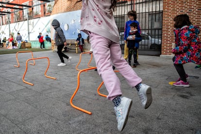 Patio del colegio Nuestra Señora de La Paloma, en el corazón de La Latina (Madrid), el 21 de febrero de 2023.